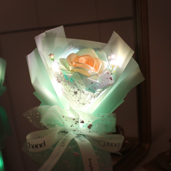 [각인선물]기념일선물 장미 한 송이 LED 무드등