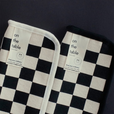 on the table 펜케이스 (checkerboard) 