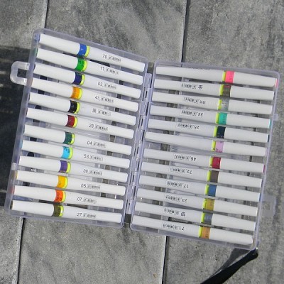 [Penoly] 판짝이는 펄 붓펜으로 손글씨,캘리그라피,수채화,붓글씨를-페노리 윙크마카 24색세트