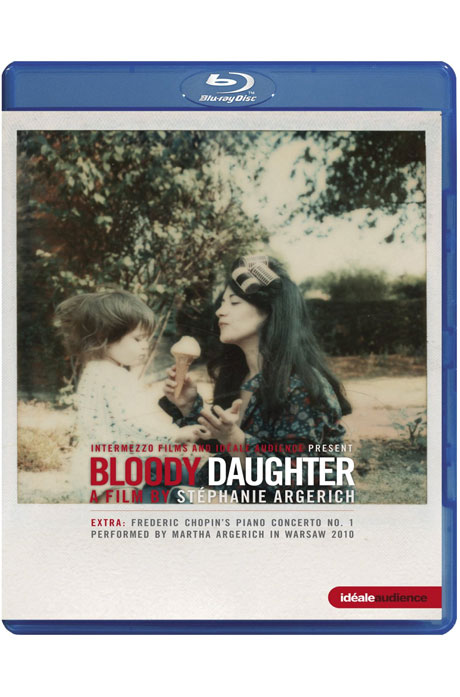 BLOODY DAUGHTER [블러디 도터: 마르타 아르헤리치와 세 딸들 - 영상 다큐멘터리]